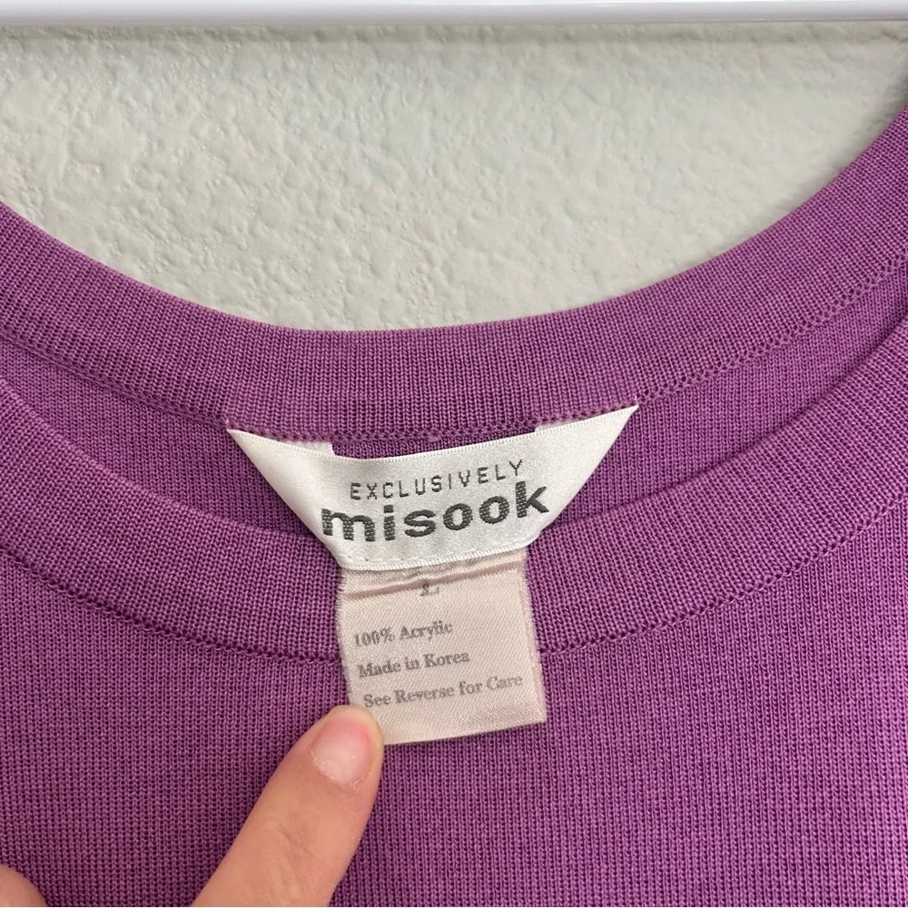 Exclusively MISOOK purple sleeveless top - Picture 2 of 3